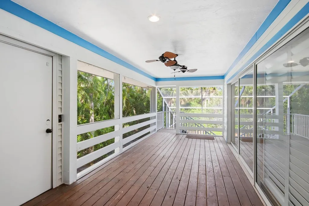 1225 Junonia Street Sanibel FL 33957