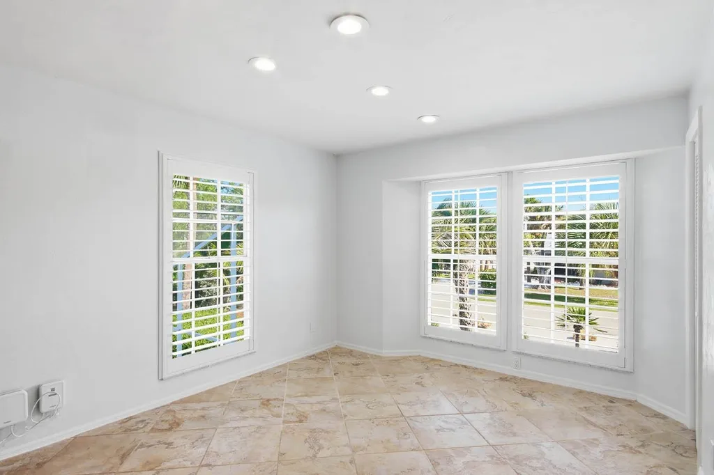 1225 Junonia Street Sanibel FL 33957