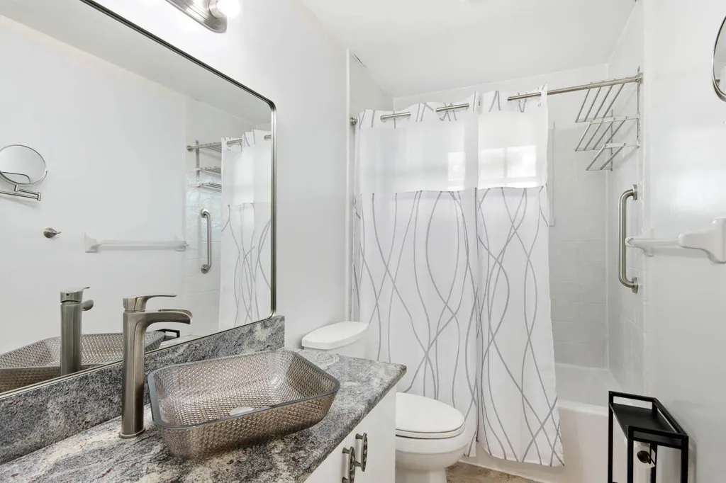 1225 Junonia Street Sanibel FL 33957