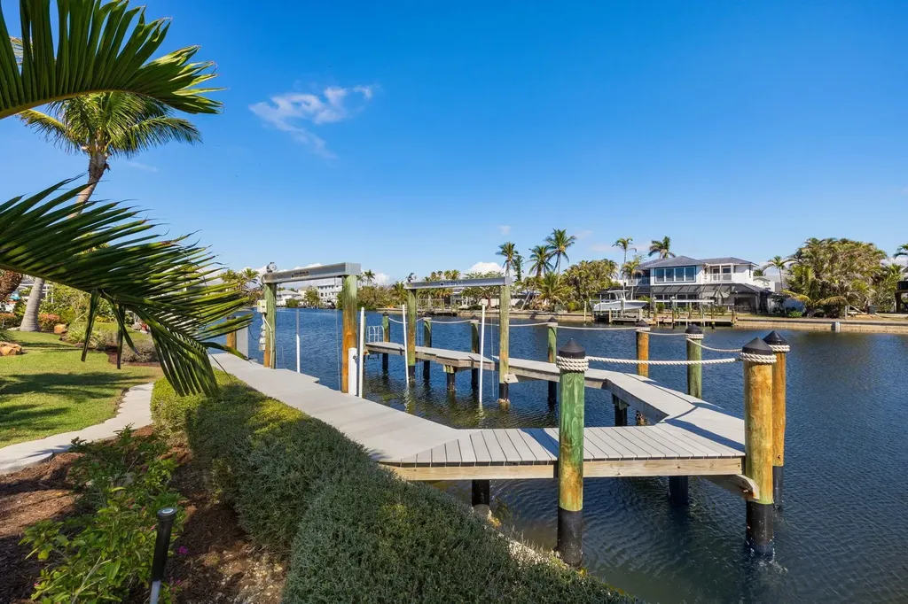 1674 Sabal Palm Drive Sanibel FL 33957
