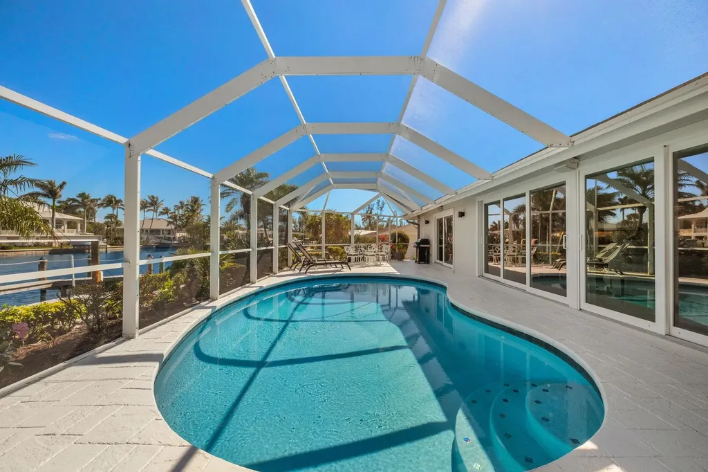 1674 Sabal Palm Drive Sanibel FL 33957