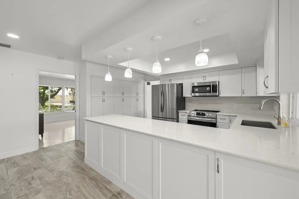 1040 Edgemere Drive Fort Myers FL 33919