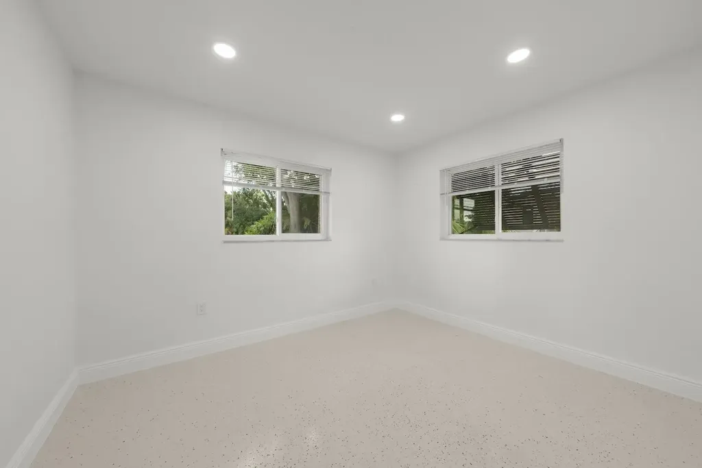 1040 Edgemere Drive Fort Myers FL 33919