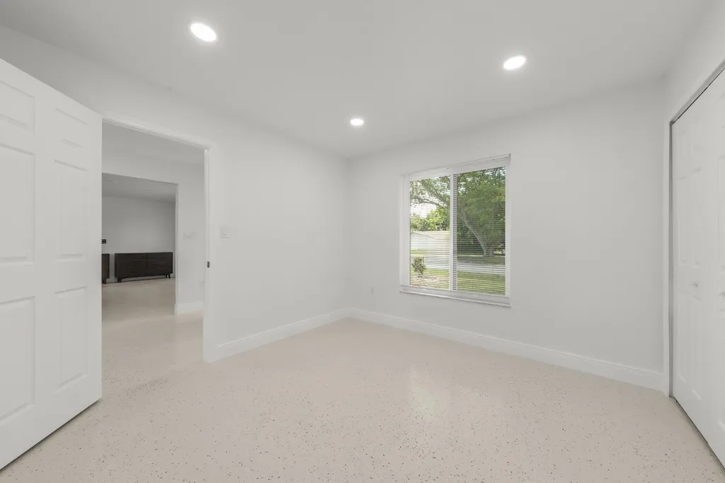 1040 Edgemere Drive Fort Myers FL 33919