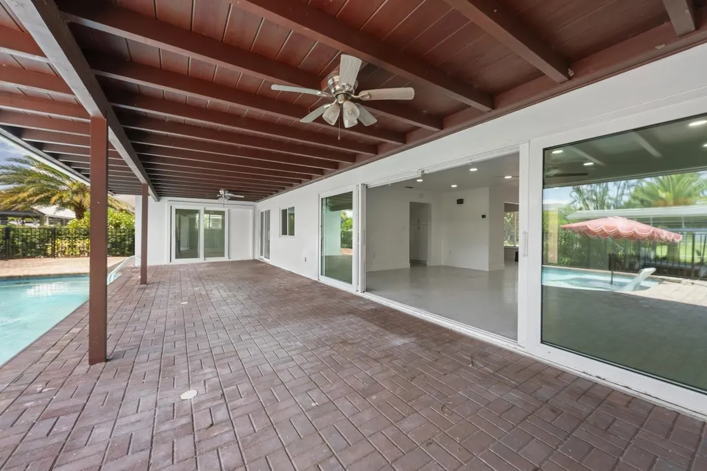 1040 Edgemere Drive Fort Myers FL 33919