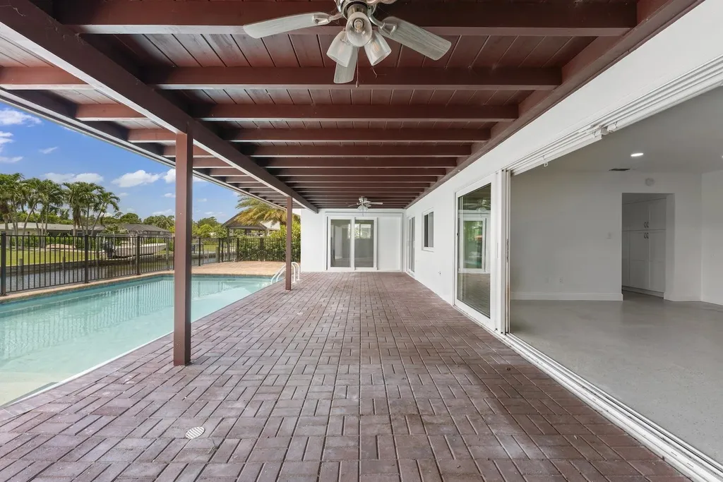 1040 Edgemere Drive Fort Myers FL 33919