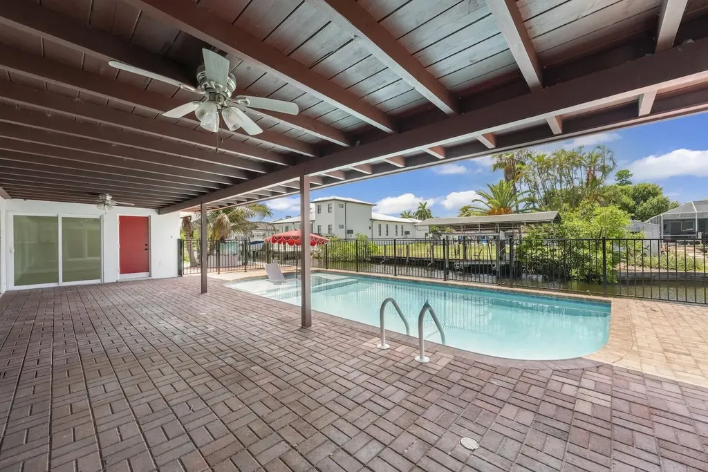 1040 Edgemere Drive Fort Myers FL 33919