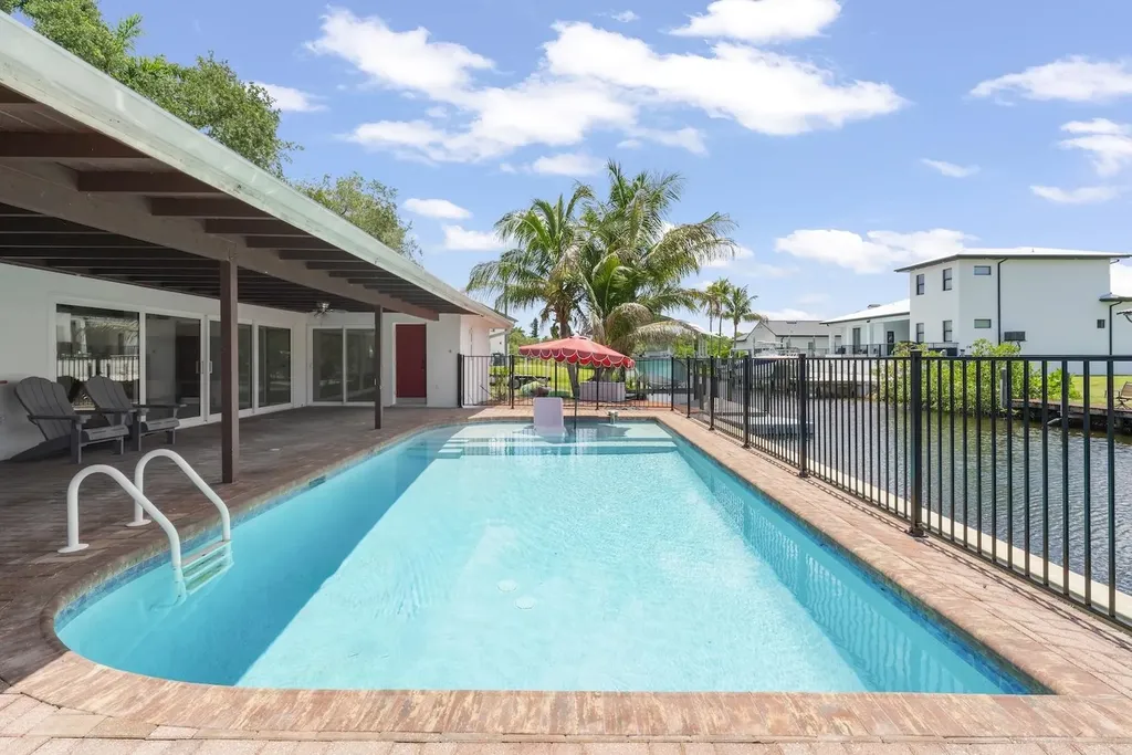 1040 Edgemere Drive Fort Myers FL 33919