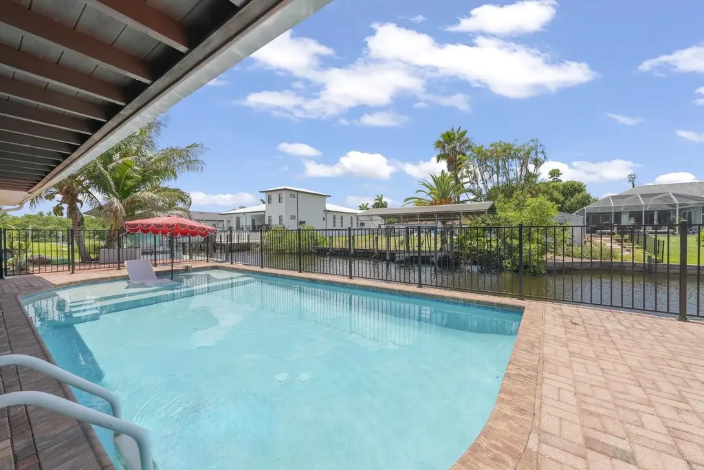 1040 Edgemere Drive Fort Myers FL 33919
