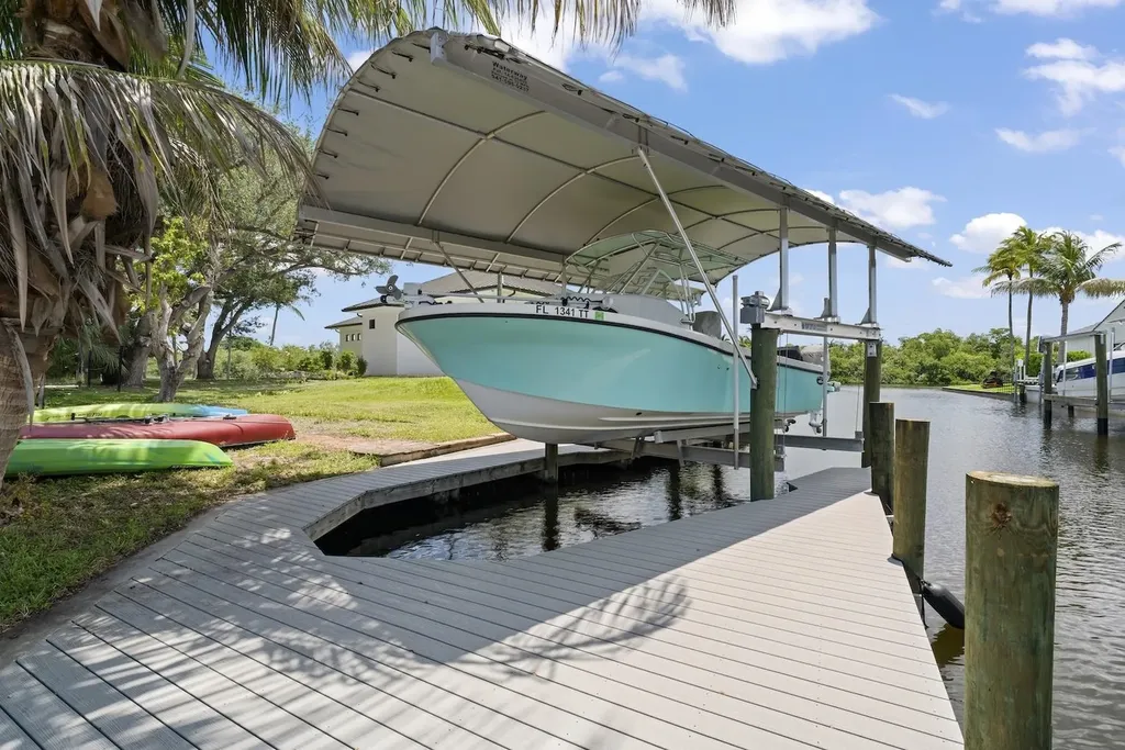 1040 Edgemere Drive Fort Myers FL 33919