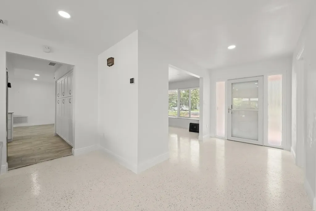 1040 Edgemere Drive Fort Myers FL 33919