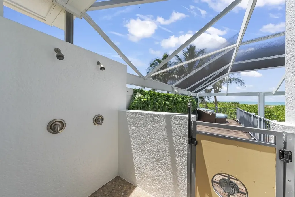 4725 Rue Belle Mer Sanibel FL 33957
