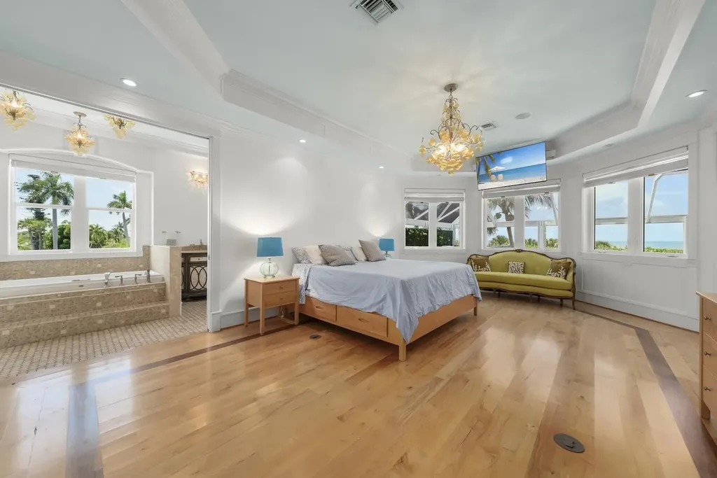 4725 Rue Belle Mer Sanibel FL 33957