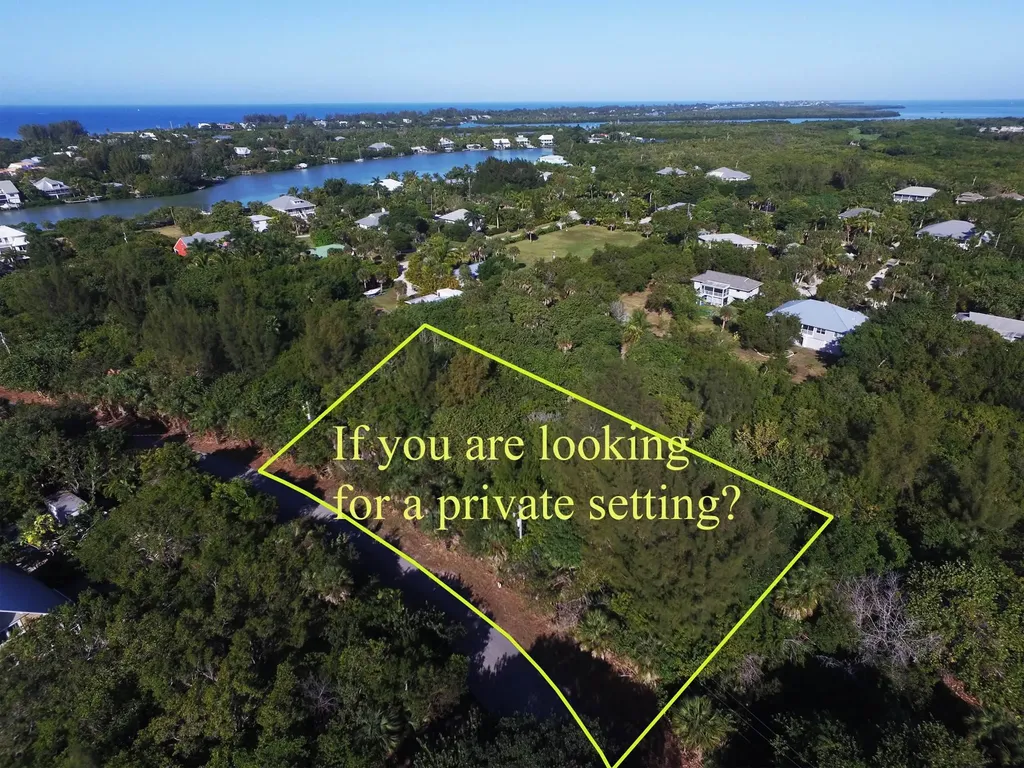 6095 Dinkins Lake Road Sanibel FL 33957