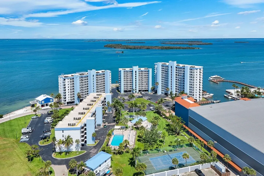 15031 Punta Rassa Road Fort Myers FL 33908