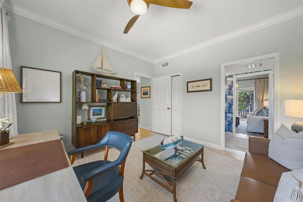 1048 Kings Crown Drive Sanibel FL 33957