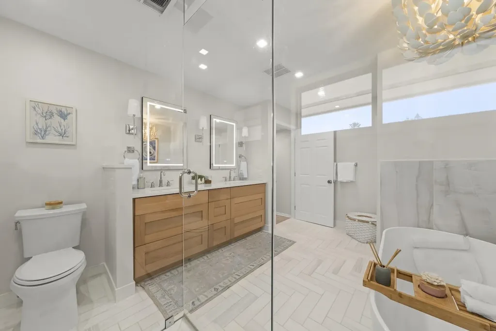 1048 Kings Crown Drive Sanibel FL 33957