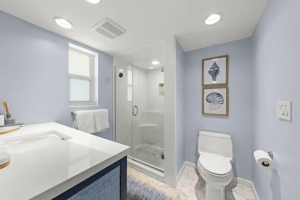 1048 Kings Crown Drive Sanibel FL 33957