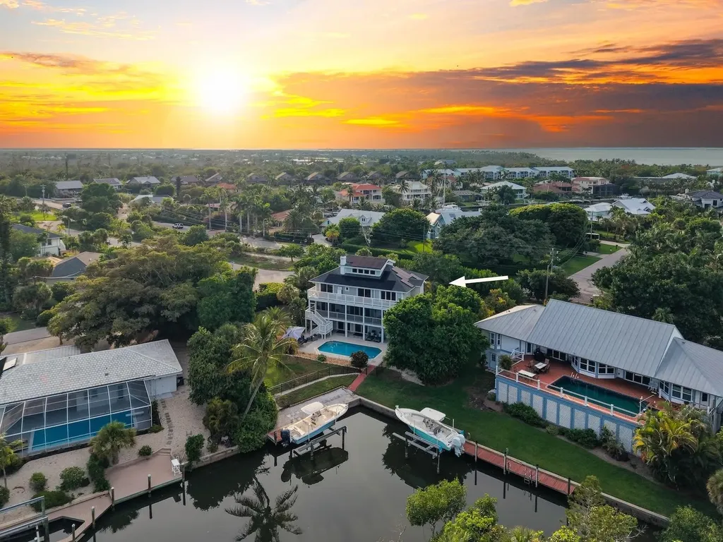 1048 Kings Crown Drive Sanibel FL 33957