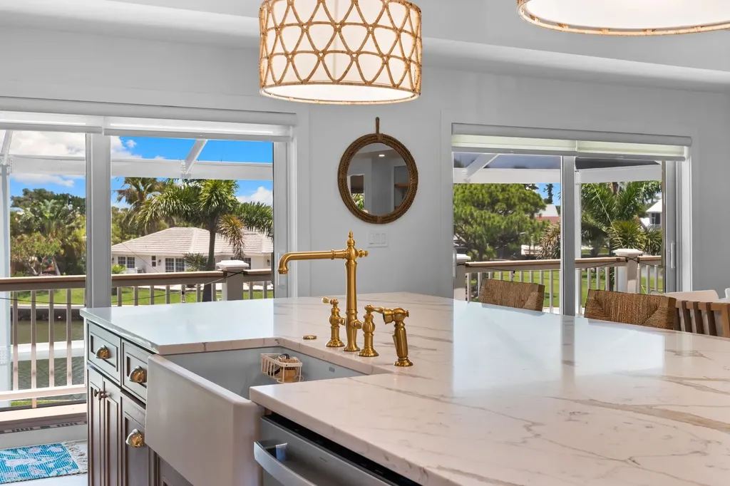 954 Whelk Drive Sanibel FL 33957