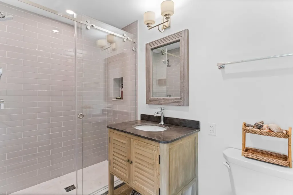 954 Whelk Drive Sanibel FL 33957