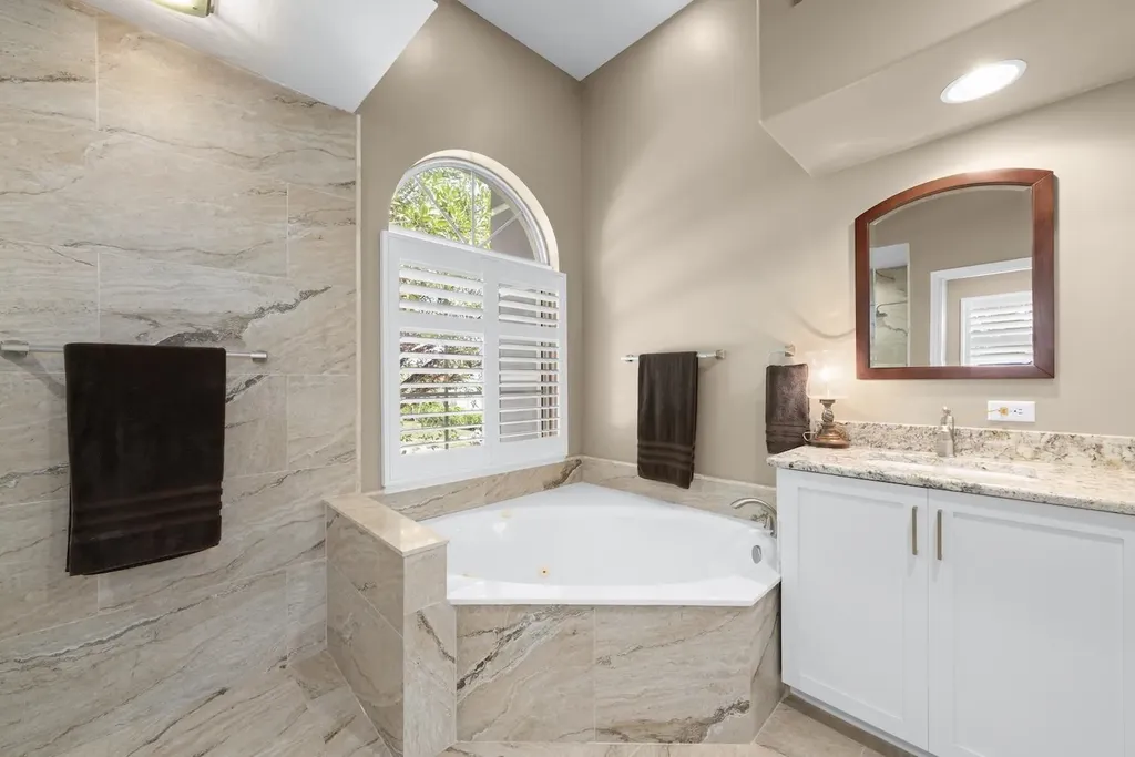 710 Birdie View Point Sanibel FL 33957