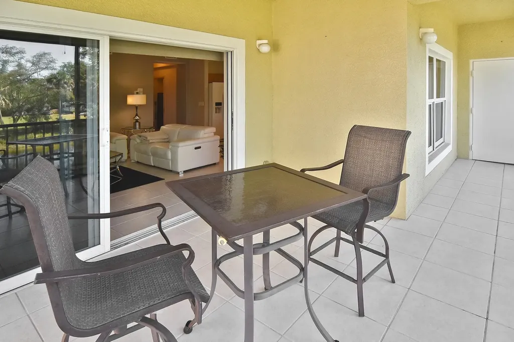 10021 Lake Cove Fort Myers FL 33908