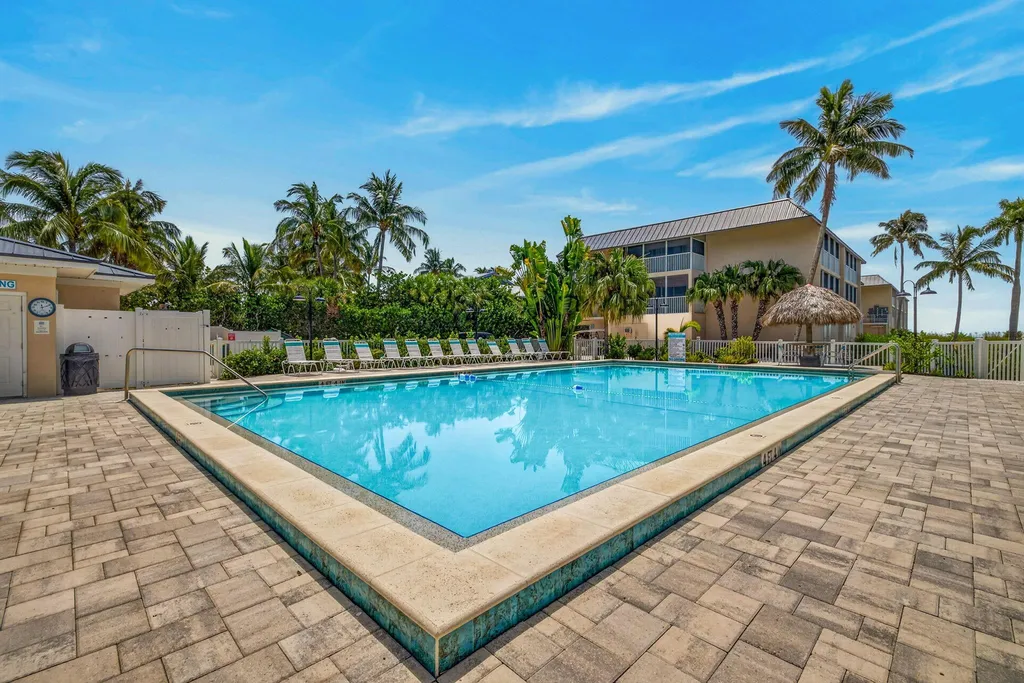 1246 Fulgur Street Sanibel FL 33957
