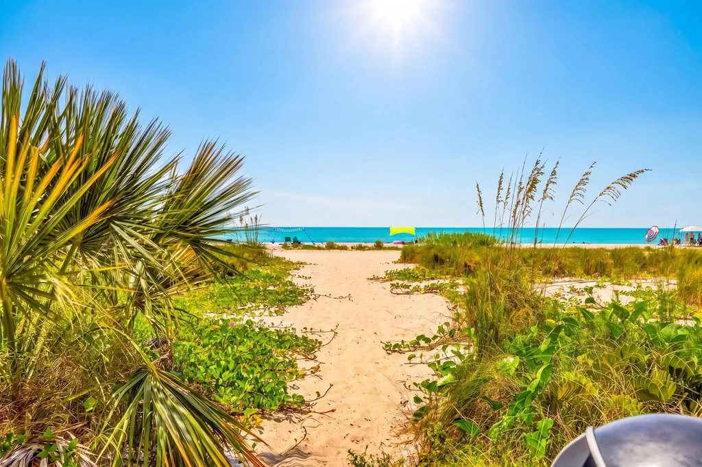 1246 Fulgur Street Sanibel FL 33957