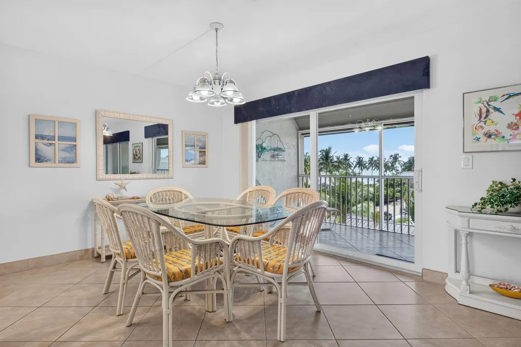 1246 Fulgur Street Sanibel FL 33957