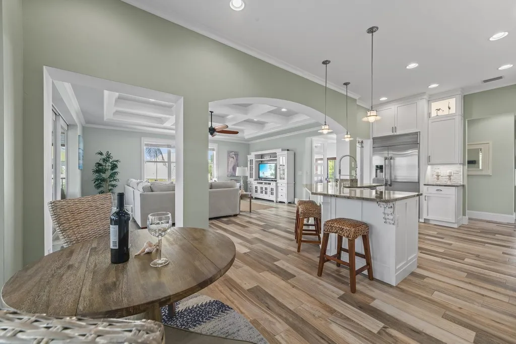 1114 Seagrape Lane Sanibel FL 33957