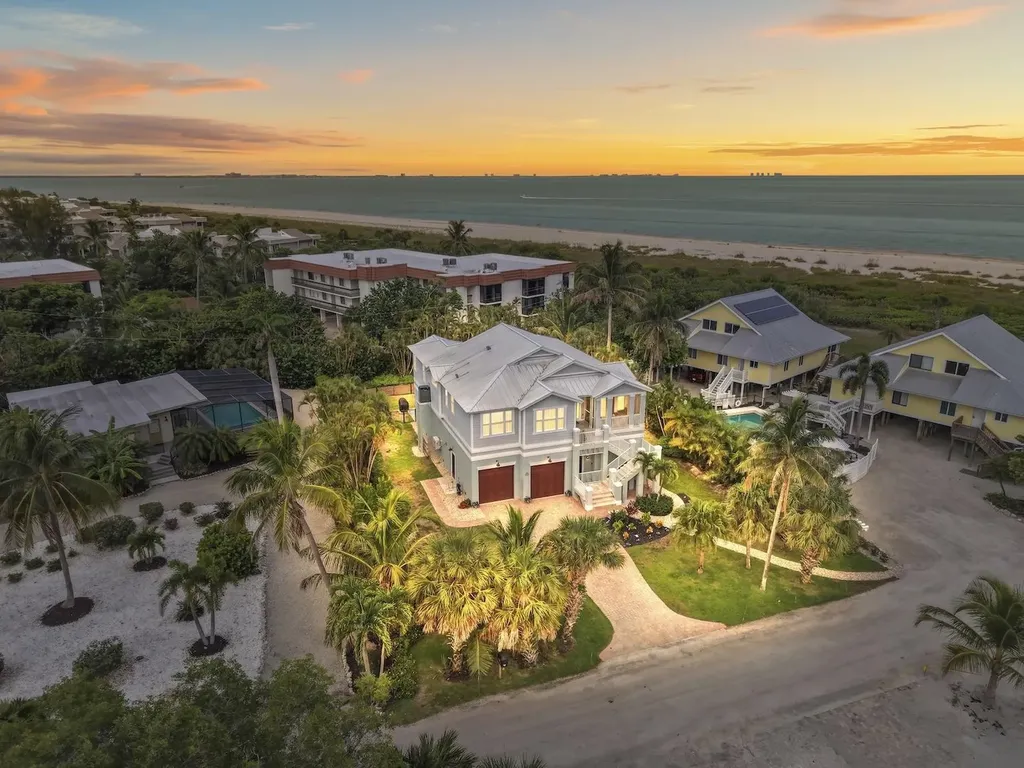 1114 Seagrape Lane Sanibel FL 33957