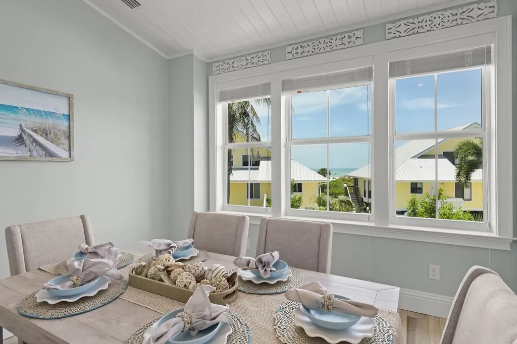 1114 Seagrape Lane Sanibel FL 33957
