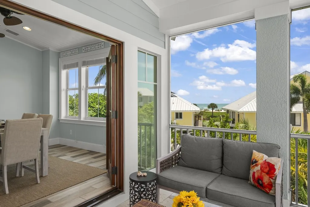 1114 Seagrape Lane Sanibel FL 33957