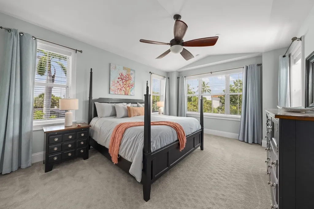 1114 Seagrape Lane Sanibel FL 33957