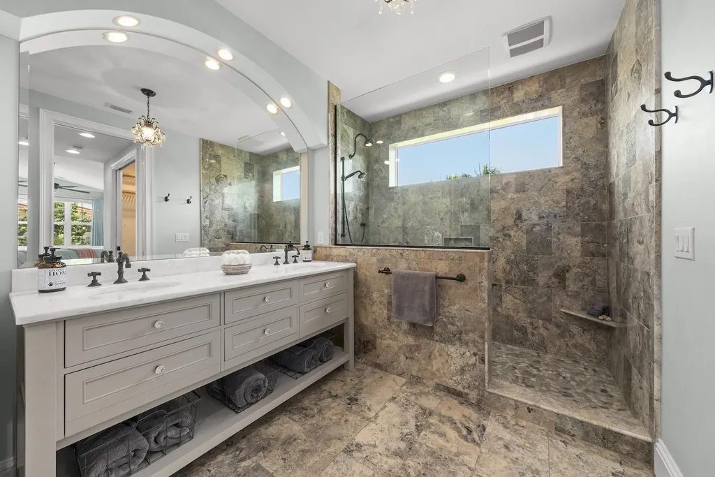 1114 Seagrape Lane Sanibel FL 33957