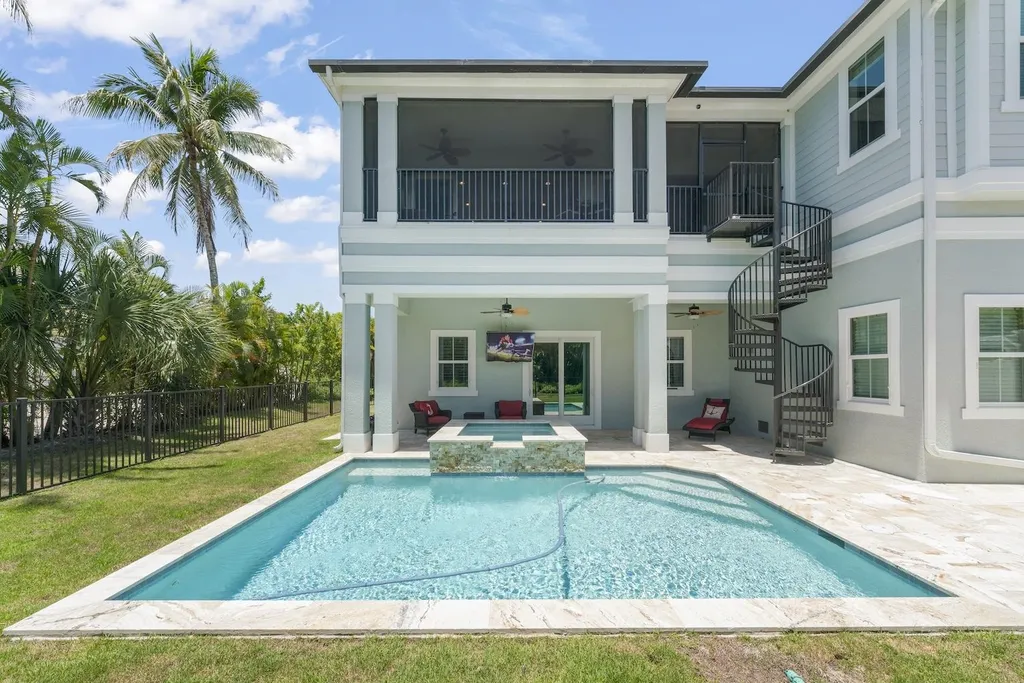 1114 Seagrape Lane Sanibel FL 33957