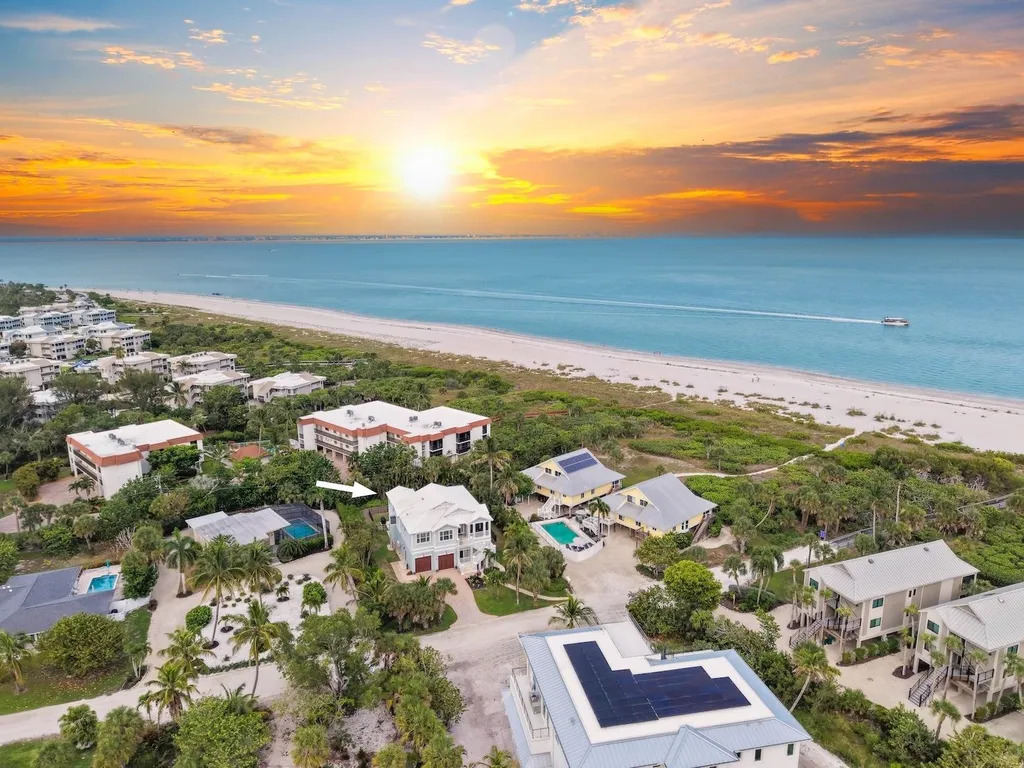 1114 Seagrape Lane Sanibel FL 33957