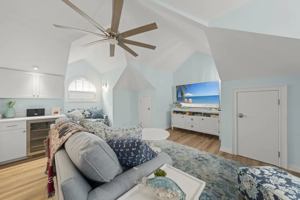 2385 Wulfert Road Sanibel FL 33957