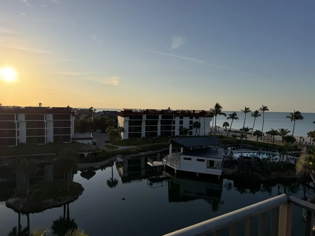 2445 W Gulf Drive Sanibel FL 33957