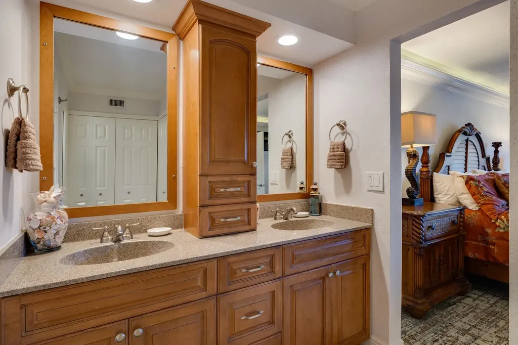 2445 W Gulf Drive Sanibel FL 33957