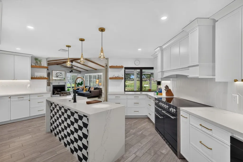 1206 Par View Drive Sanibel FL 33957