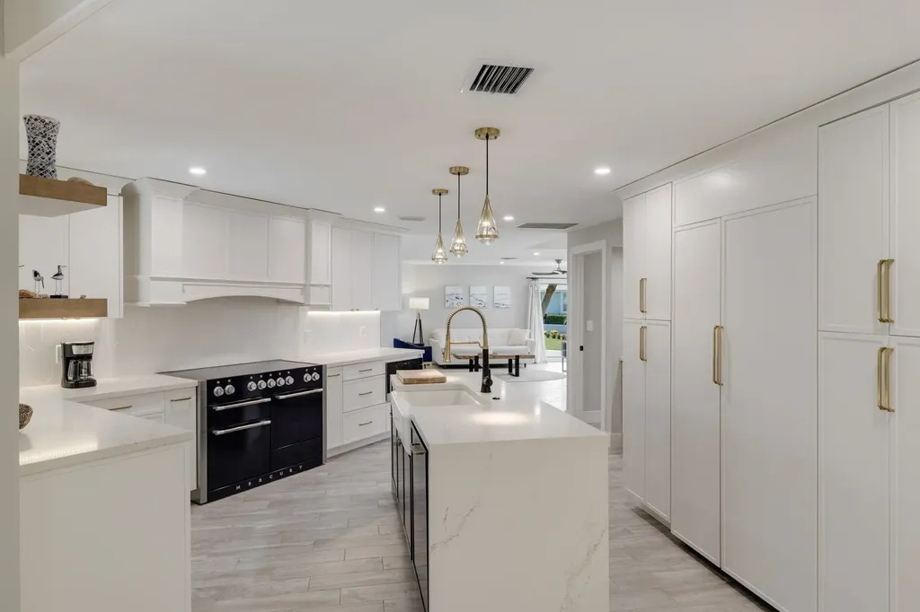 1206 Par View Drive Sanibel FL 33957