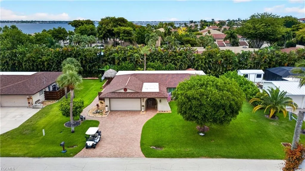 833 North Town And River Drive Fort Myers FL 33919