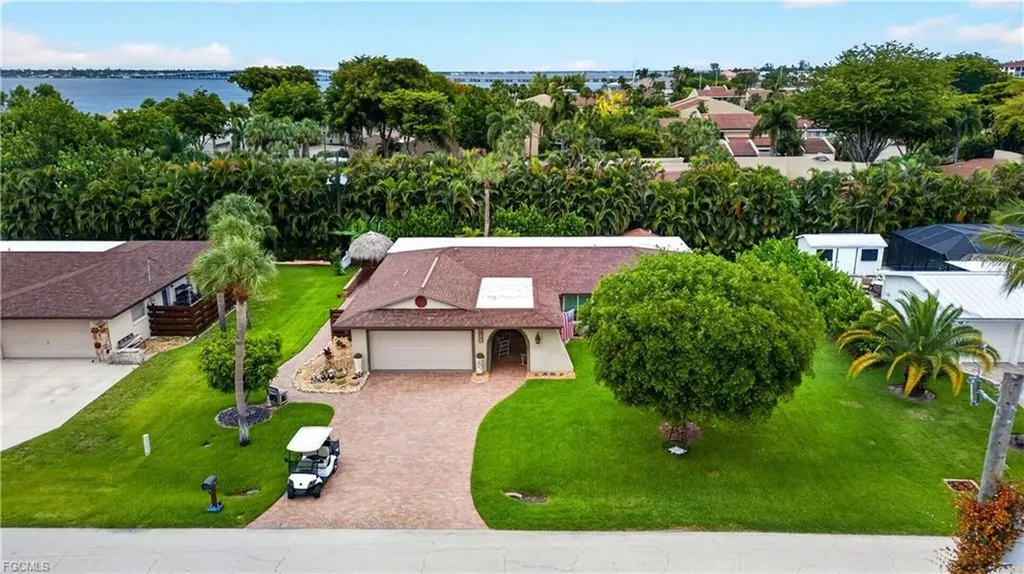 833 North Town And River Drive Fort Myers FL 33919