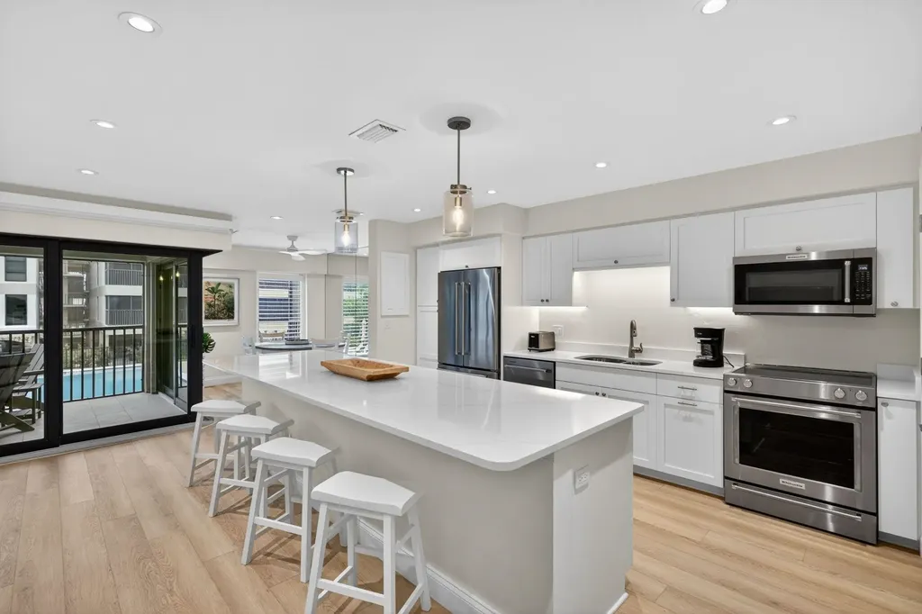 2721 W Gulf Drive Sanibel FL 33957