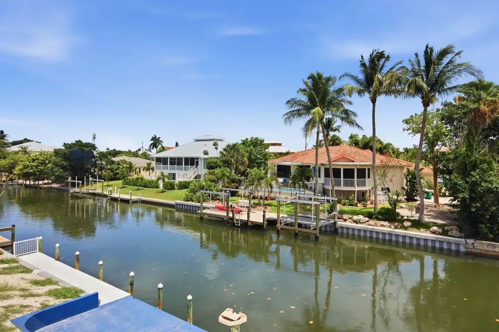 805 E Gulf Drive Sanibel FL 33957