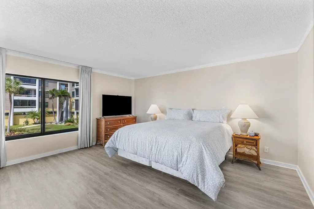 2777 W Gulf Drive Sanibel FL 33957