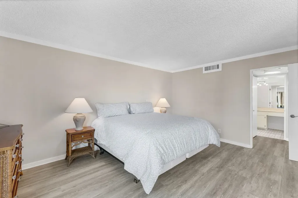 2777 W Gulf Drive Sanibel FL 33957