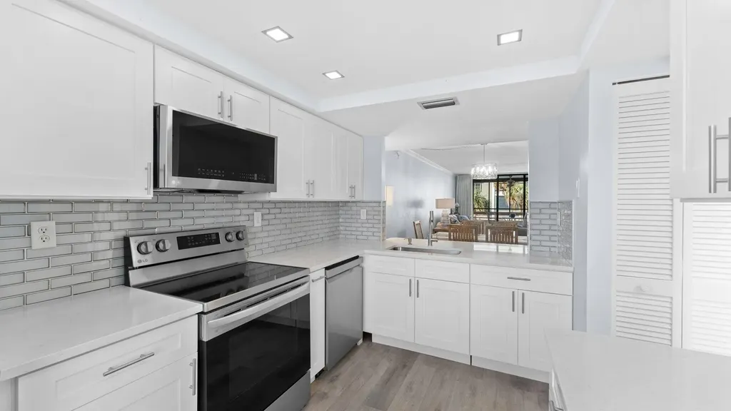 2777 W Gulf Drive Sanibel FL 33957